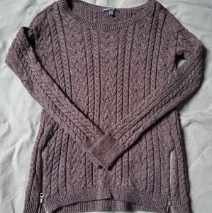XS Purple Sweater With Zipper Detail